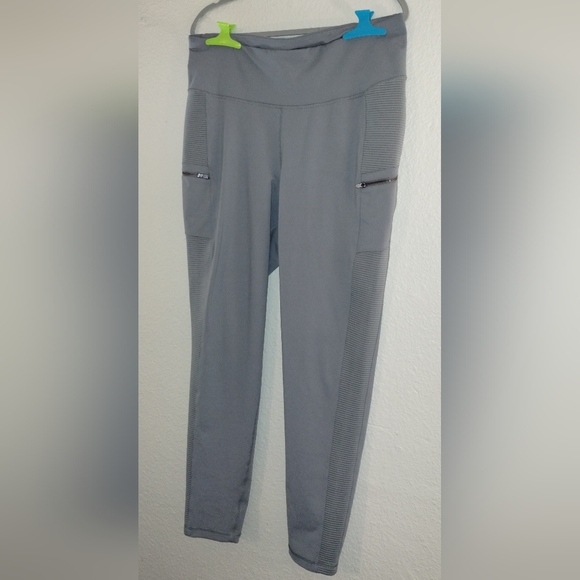 OLD NAVY ACTIVE GO DRY LEGGINGS, GRAY, SIZE XXL TALL, NEVER WORN - Picture 2 of 10